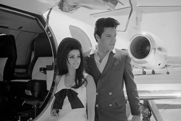Kisah Pilu Priscilla Mengetahui Perselingkuhan Elvis Presley dari Surat Penggemar