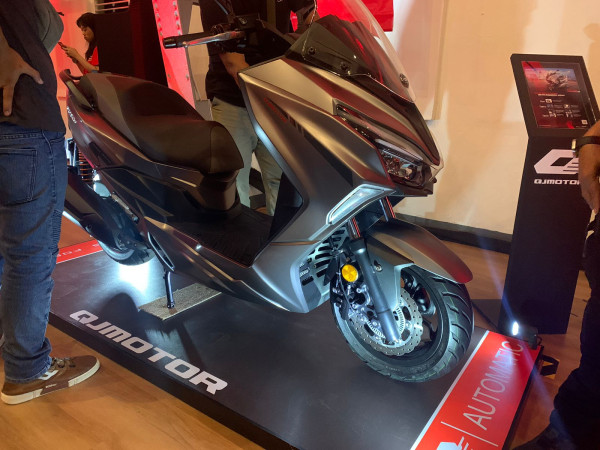 Masuk Pasar Indonesia, QJMOTOR Hadirkan 4 Motor Sekaligus