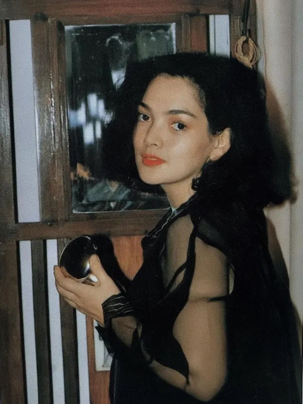 Profil dan Biodata Ida Iasha, Artis 80-an yang Disebut Istri Baru Tommy Soeharto