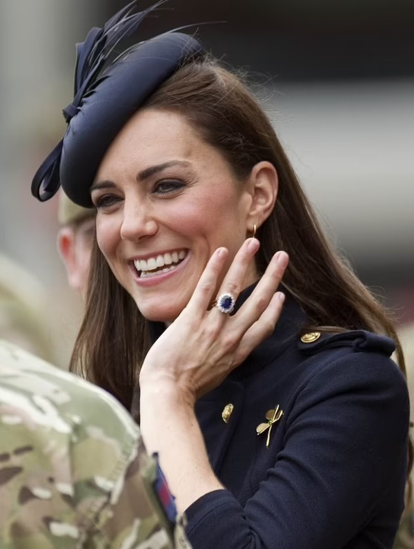Cincin Pertunangan Meghan Markle Lebih Keren dari Kate Middleton, Terpopuler di Dunia