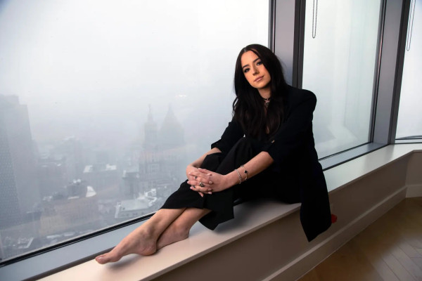 Profil Ashley St Clair, Influencer yang Ngaku Punya Anak dari Elon Musk