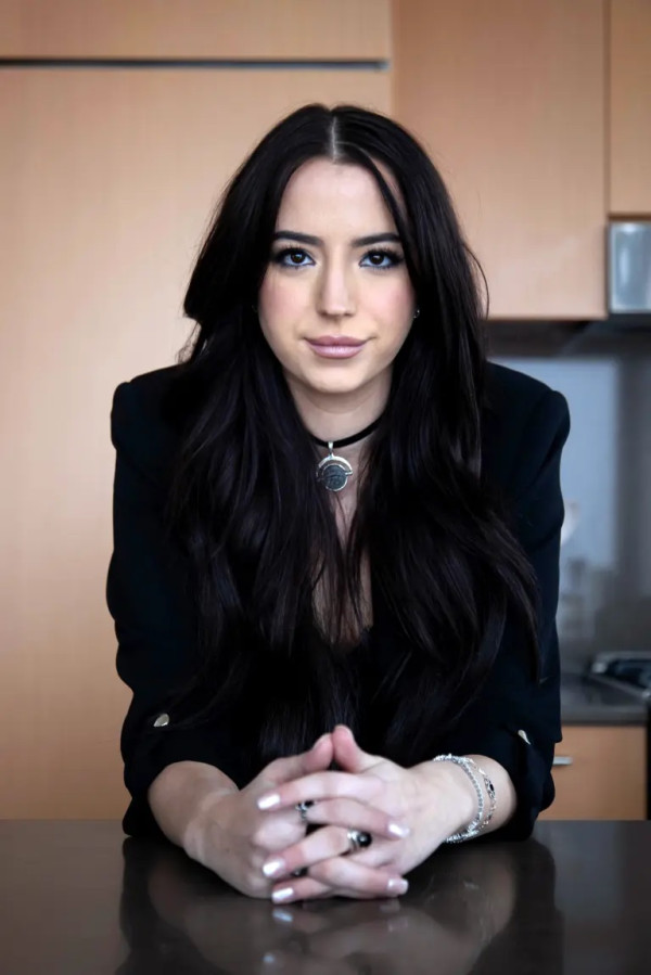 Profil Ashley St Clair, Influencer yang Ngaku Punya Anak dari Elon Musk