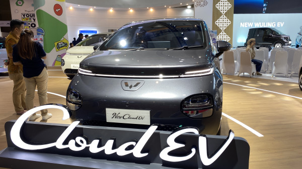 IIMS 2025: Banjir Mobil Baru, BYD hingga VinFast, Harga Mulai Rp100 Jutaan!