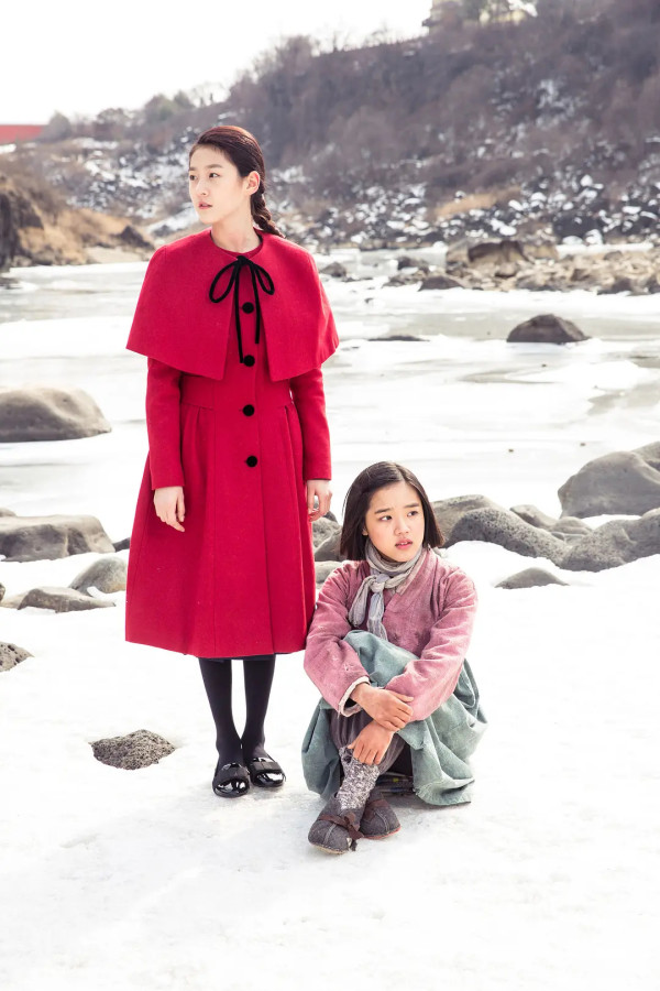 10 Film dan Drama Korea Populer yang Dibintangi Kim Sae Ron Semasa Hidupnya