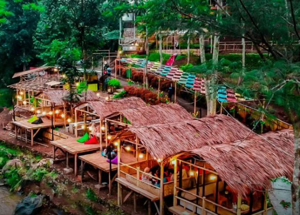 6 Rekomendasi Glamping di Garut, Destinasi Seru untuk Healing