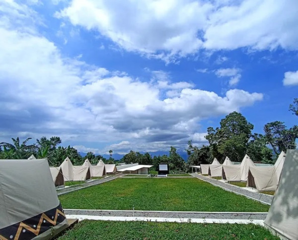6 Rekomendasi Glamping di Garut, Destinasi Seru untuk Healing
