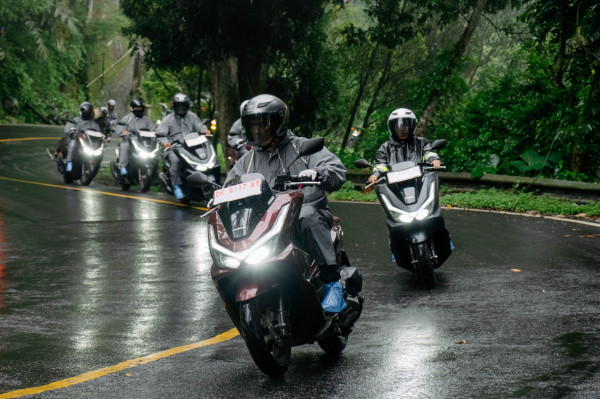 Bali dalam Genggaman: Honda PCX160 RoadSync Bikin Touring Makin Nyaman