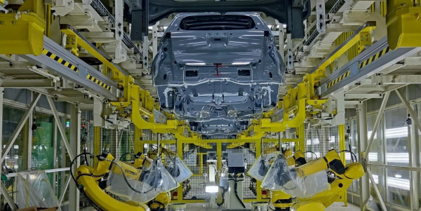 Melihat Langsung Proses Produksi Mobil Daihatsu di Pabrik KAP 2
