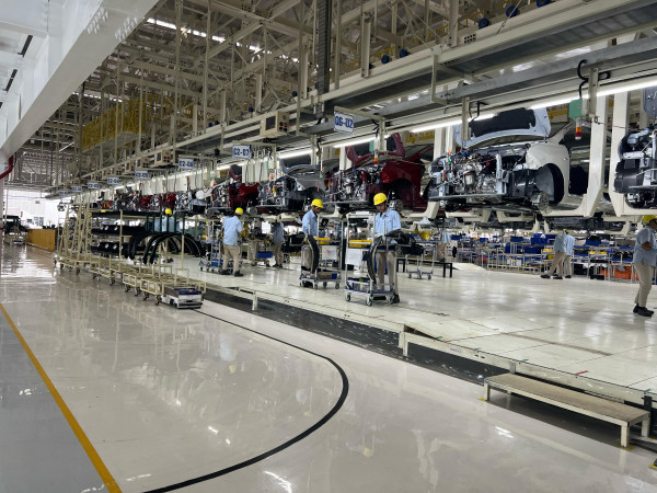 Melihat Langsung Proses Produksi Mobil Daihatsu di Pabrik KAP 2