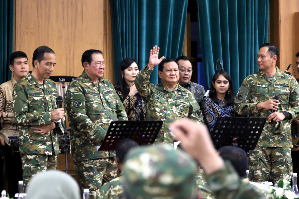 Ketika SBY, Jokowi, dan Prabowo Nyanyi Bareng Lagu Tipe-X Kamu Ngga Sendirian