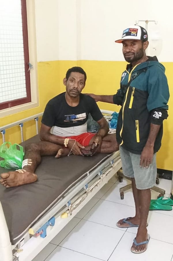 Siagakan Speedboat di Dapil, Daniel Antoh dari Partai Perindo Selamatkan Ibu Hamil dan Pasien Kecelakaan Kerja