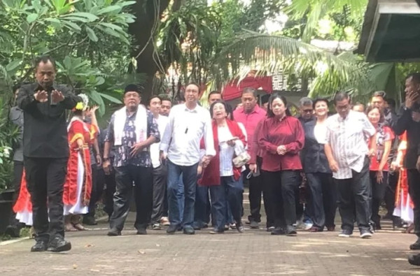 Sikap PDIP Pengaruhi Hubungan Jakarta dengan Pemerintah Pusat?
