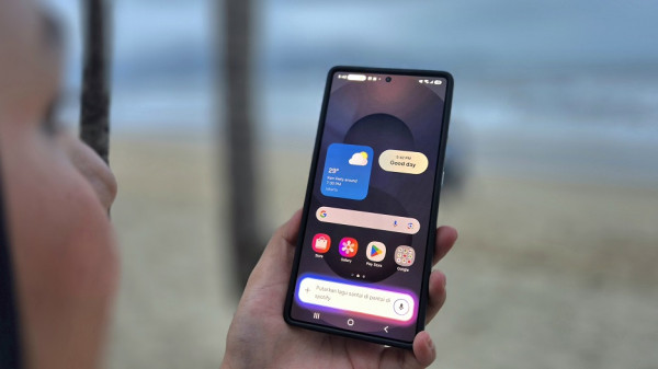 Bikin Liburan Makin Menyenangkan? Ini Tips Nge-prompt Pakai Galaxy AI