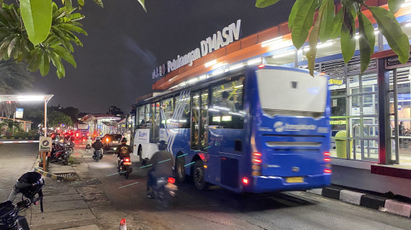 Keren, Band D'Masiv Diabadikan Jadi Nama Halte TransJakarta Petukangan