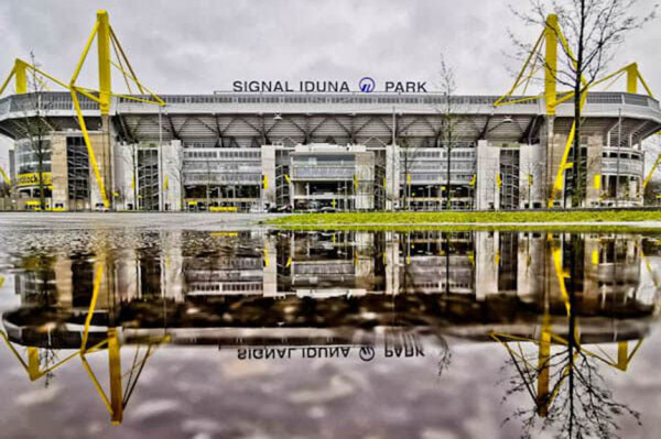 5 Stadion dengan Atmosfer Paling Mencekam Versi AI: Dari Tembok Kuning hingga San Siro!
