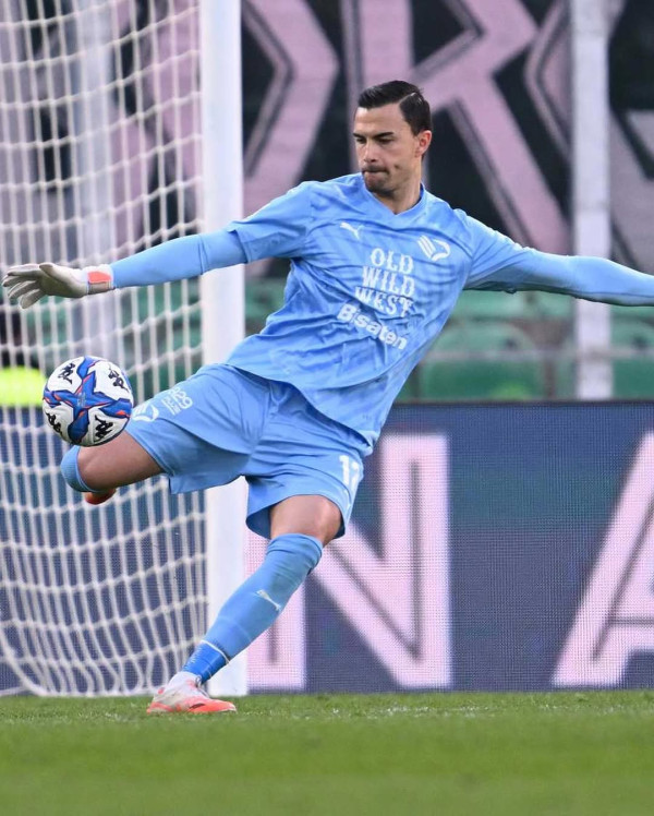 5 Potret Tampan Emil Audero Calon Kiper Timnas Indonesia yang Naturalisasinya Disetujui DPR