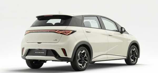 BYD Dolphin Facelift 2025: Baterai Lebih Besar, Tampilan Lebih Sangar, dan Fitur Mata Dewa
