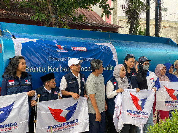 Partai Perindo Salurkan Bantuan, Korban Banjir Bekasi: Sangat Membantu