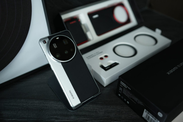 Ketika Harga Xiaomi 15 Ultra Lebih Mahal dari iPhone 16 Pro