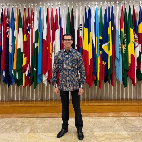 Profil dan Biodata Adrian Maulana, Artis yang Banting Setir Jadi Ahli Finansial