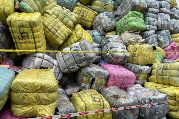 Serbuan Barang Impor Ilegal, Musabab PHK Tekstil Nasional