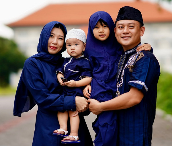 3 Potret Cantik Cheryl Ruan Istri Bobon Santoso, Salah Satunya Kenakan Busana Muslim