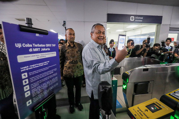 Bank Indonesia Menghadirkan Kemudahan Transaksi Pembayaran Digital Melalui QRIS TAP
