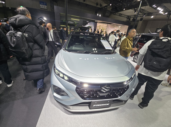 Suzuki Fronx Hybrid: Sang Penantang Baru Small SUV Dipastikan Meluncur Tahun Ini!