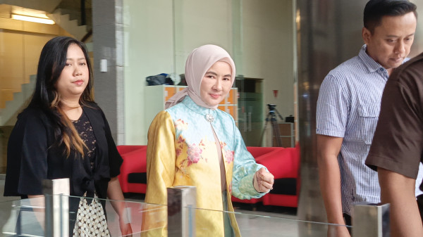 Nicke Widyawati Bungkam setelah Diperiksa KPK terkait Kasus Korupsi di PGN