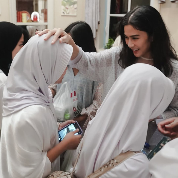 Jadi Mualaf, Dian Sastro Girang Rayakan Ulang Tahun Tepat di Malam Nuzulul Quran