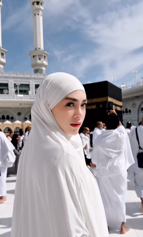 Celine Evangelista Pamit dari Media Sosial: Mohon Maaf