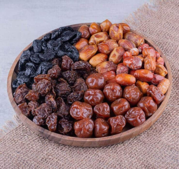 Perang Manis di Meja Takjil: Kurma Alami vs. Kurma Gula, Siapa Pemenangnya?