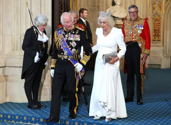 Ratu Camilla Lelah Dampingi Raja Charles III Berjuang Melawan Kanker