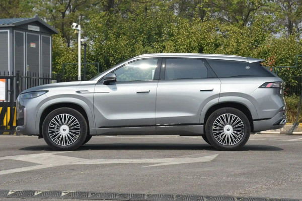 1.400 Km Sekali Isi Bensin! Chery Tiggo 9: Jawaban SUV Impian Indonesia?