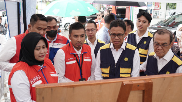 Mudik Lebaran 2025, Wamen ESDM Pastikan Pasokan BBM dan LPG Aman di Pontianak