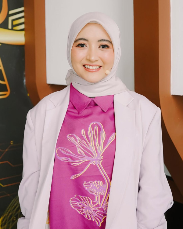 Profil Arafah Rianti, Pacar Steven Wongso