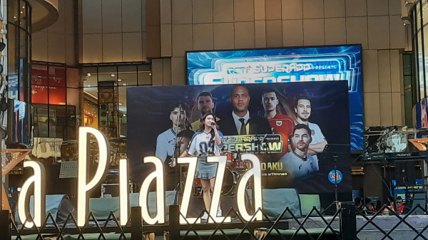 Syarla Martiza Buat Penonton Nobar Indonesia vs Bahrain Galau dengan Mengheningkan Cinta