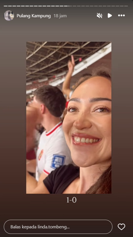 3 Potret Cantik Sarah, Kakak Mees Hilgers yang Nonton Timnas Indonesia Langsung di GBK