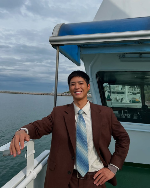 Park Bo Gum Pemeran Gwan Sik di When Life Gives You Tangerines Ternyata Lulusan S2 Kampus Top Korea!