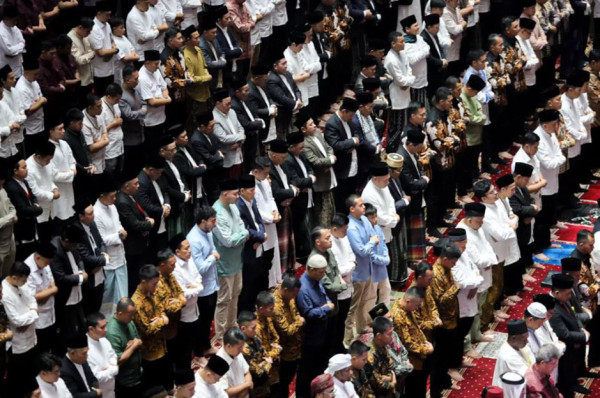 Begini Bacaan Niat dan Tata Cara Mendirikan Salat Idulfitri