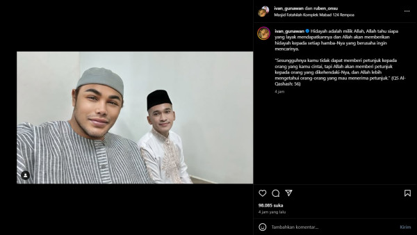 Ruben Onsu Salat Idulfitri Perdana usai Mualaf, Ditemani Ivan Gunawan