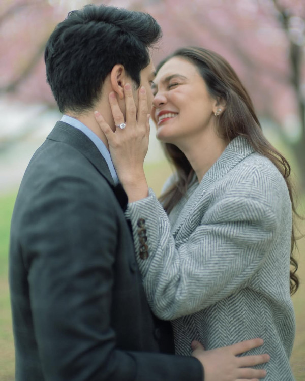 Luna Maya Dilamar Maxime Bouttier setelah 3 Tahun Pacaran