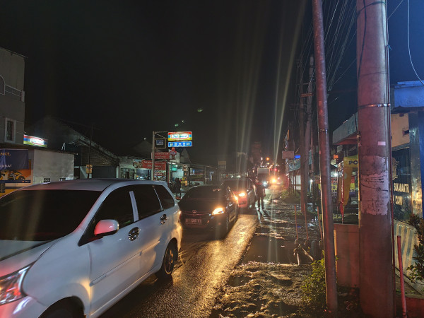 Jalur Gentong Tasikmalaya Arah Bandung Macet, Antrean Kendaraan Capai 10 Kilometer