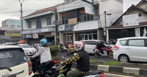 Arus Balik Lebaran, Jalur Pantura Cirebon Macet