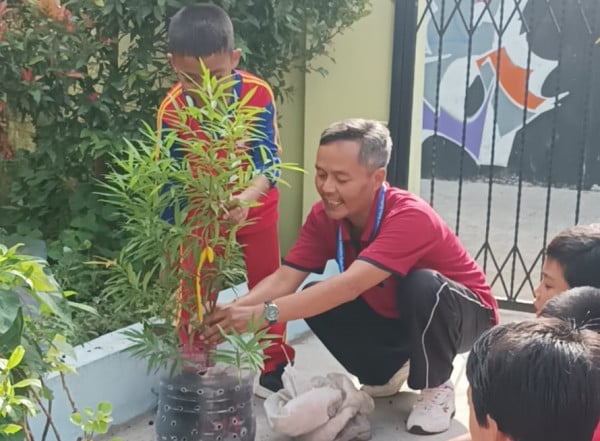 Efisien dan Tepat Sasaran: Mekanisme Tunjangan Langsung ke Rekening, Banjir Pujian Para Guru