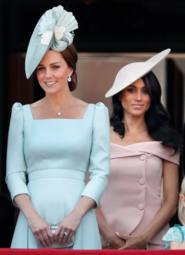 Meghan Markle Siapkan Permintaan Maaf kepada Kate Middleton, demi Selamatkan Reputasi