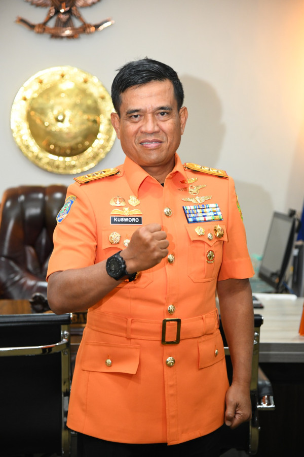 2 Pati TNI Angkatan Udara Pensiun, Nomor 1 Jebolan AAU 1988