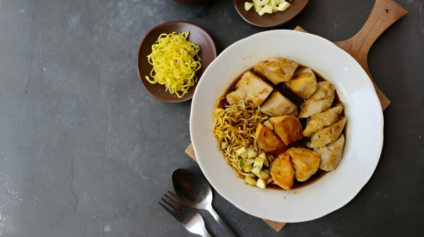 5 Makanan Indonesia Masuk Daftar Hidangan Terbaik di Dunia, Rawon Geser Rendang