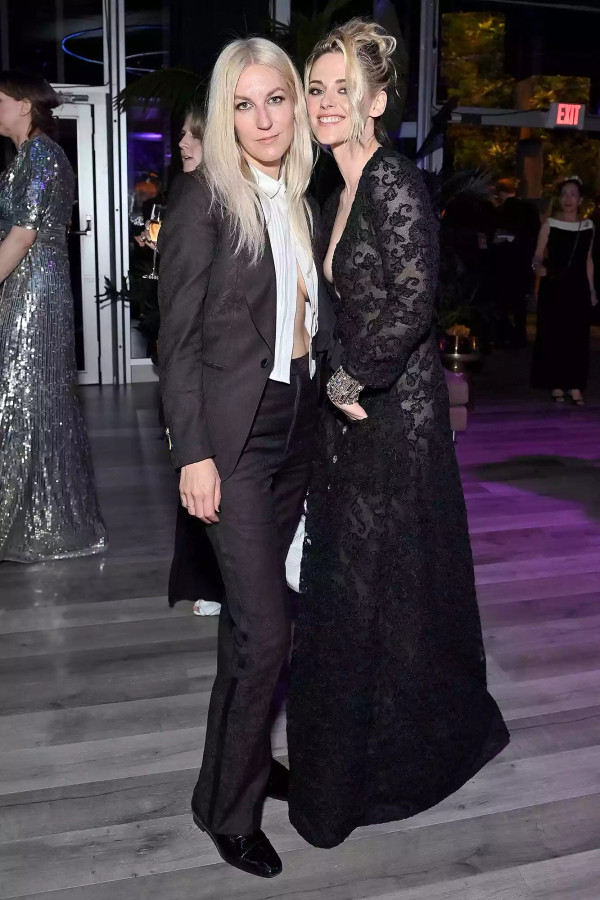 5 Fakta Pernikahan Kristen Stewart dan Dylan Meyer, Digelar Tertutup di Los Angeles