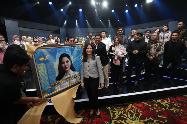 iNews Media Group Beri Kejutan Ultah ke-38 untuk Angela Tanoesoedibjo